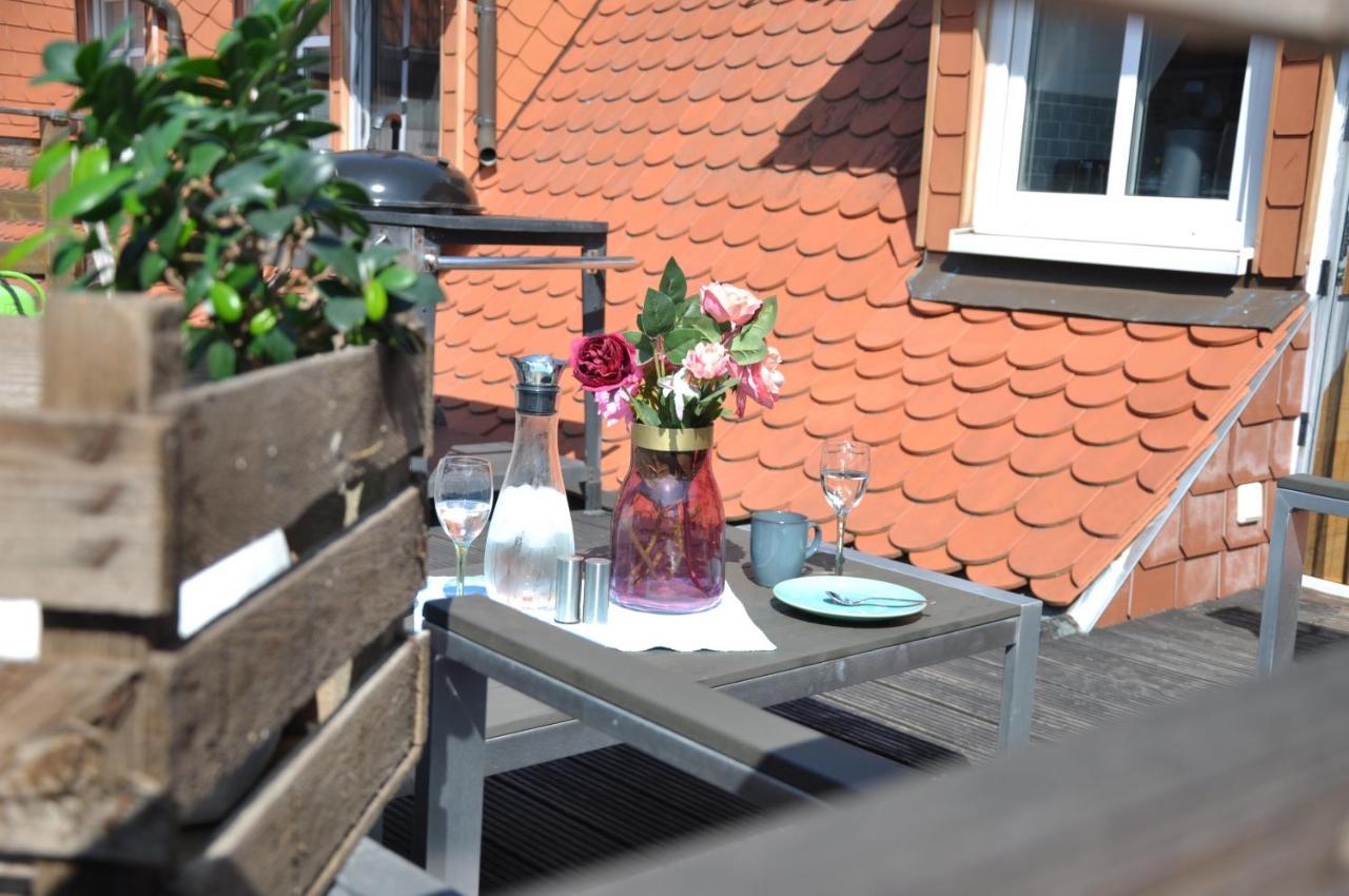 Gemutliche Dachwohnung Mit Kleiner Oder Grosser Dachterrasse Nebeneinander Wolmirstedt Exterior photo